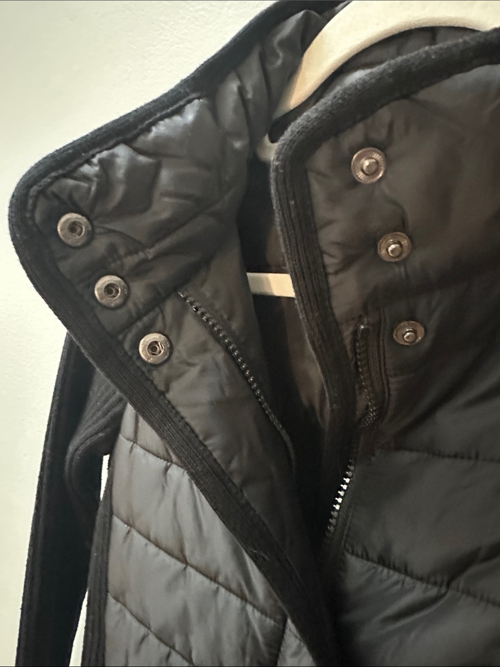 Artisan Ny Black Quilted Puffer Sweater Jacket
